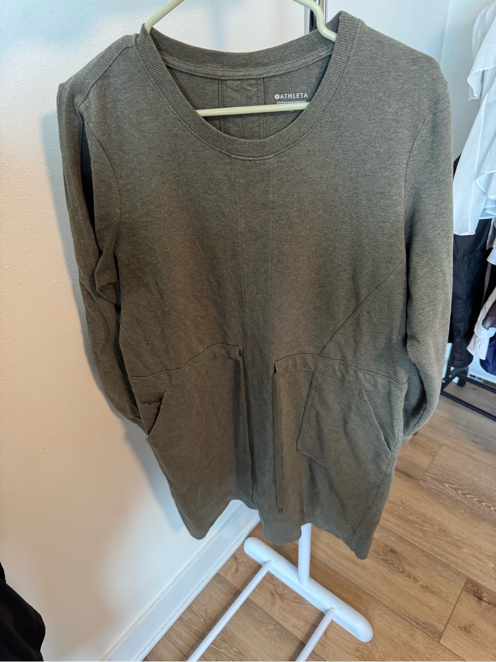 Athleta Farallon Dress Pockets Draw String Olive Green MSRP $119 Medium